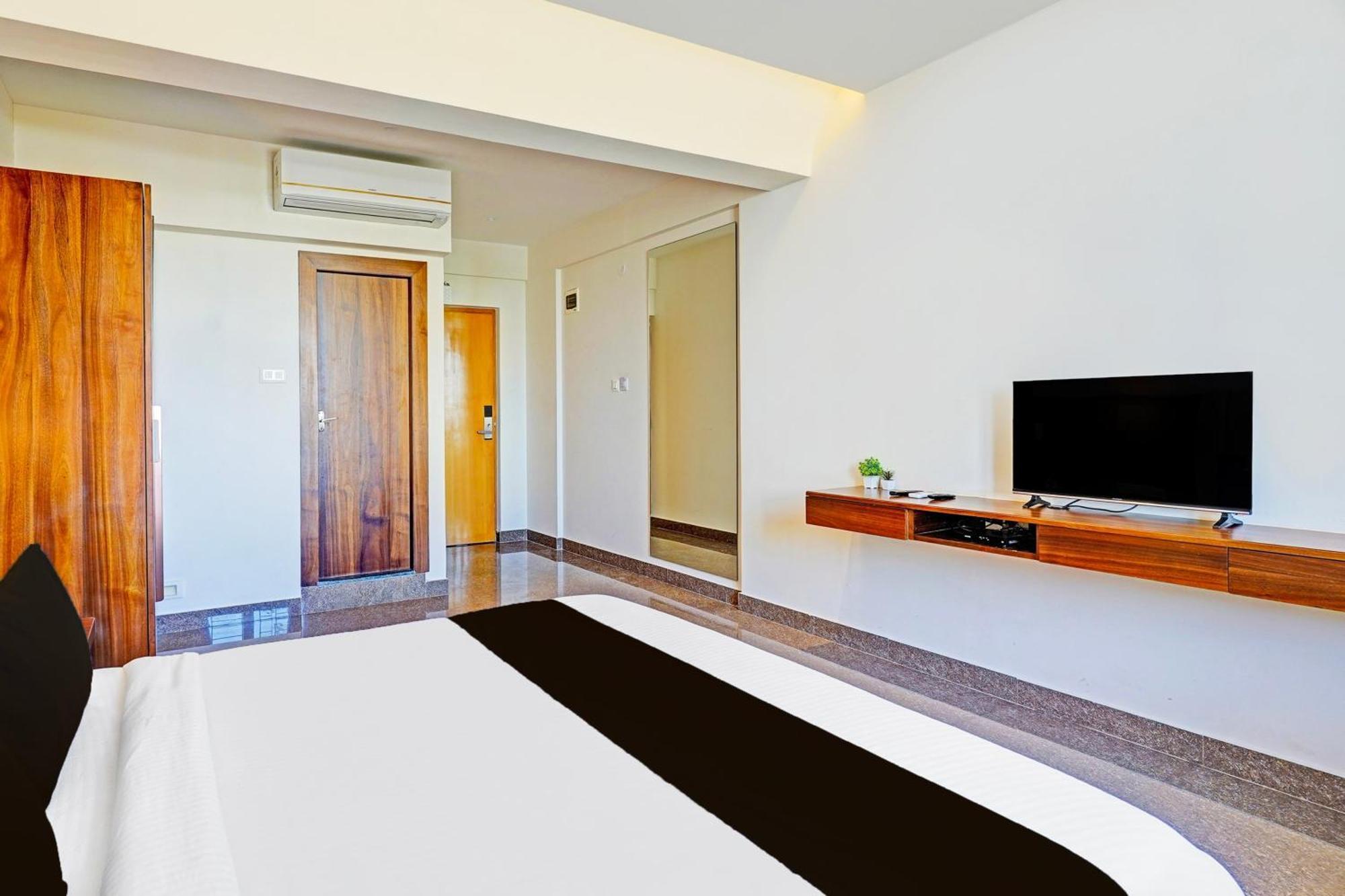 Super Townhouse Oak Electronic City Formerly Hotel Trubell Kammasandra Экстерьер фото