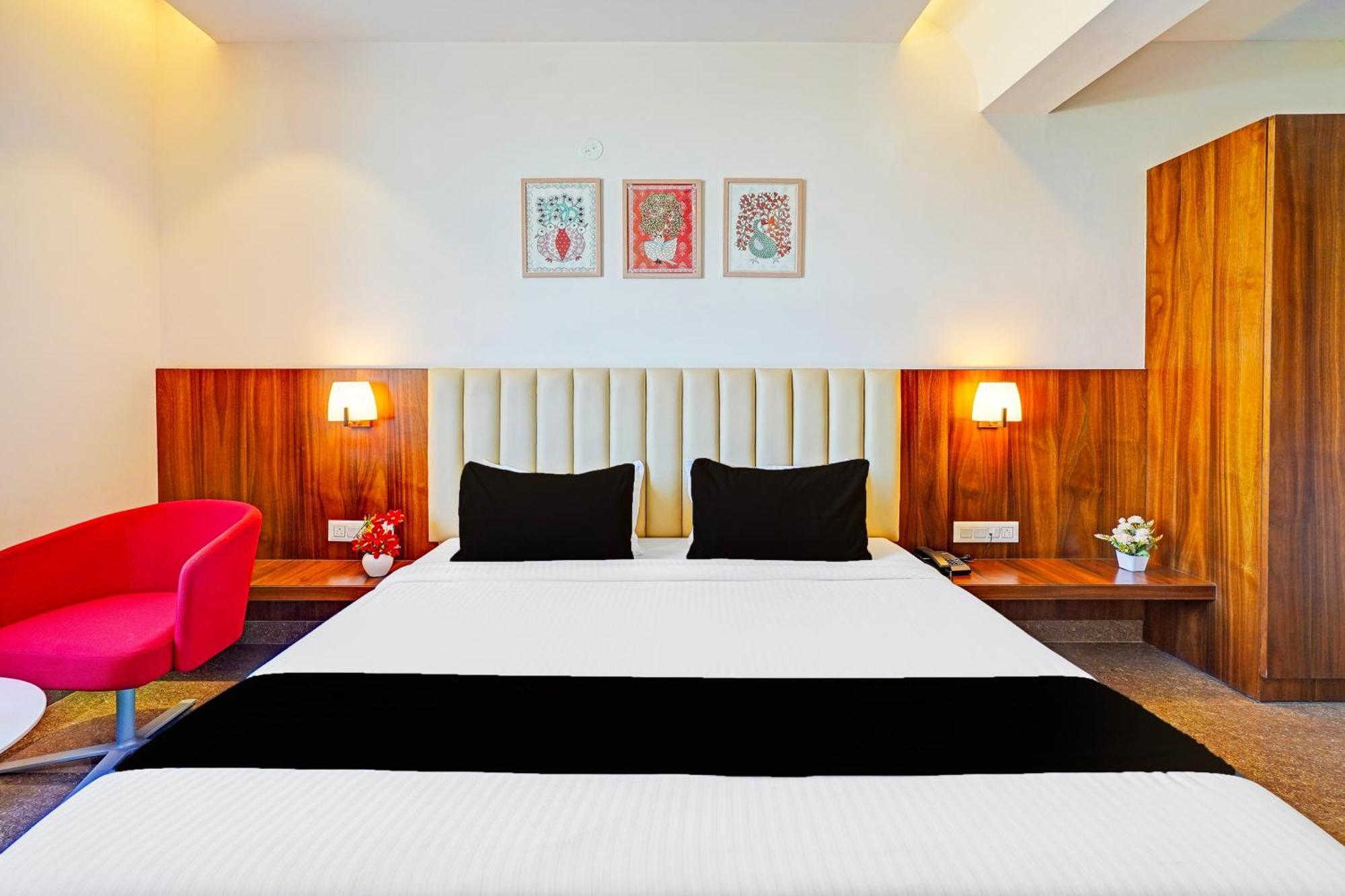 Super Townhouse Oak Electronic City Formerly Hotel Trubell Kammasandra Экстерьер фото
