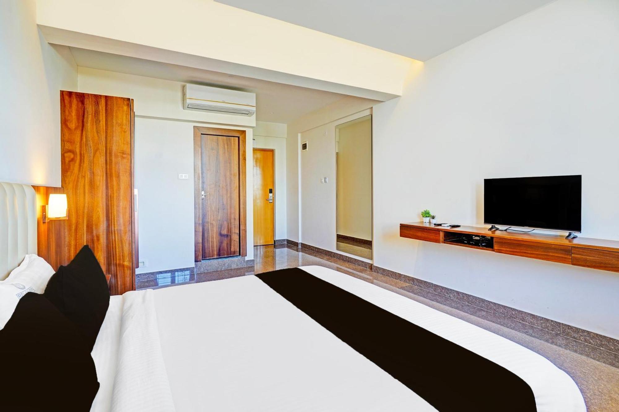 Super Townhouse Oak Electronic City Formerly Hotel Trubell Kammasandra Экстерьер фото
