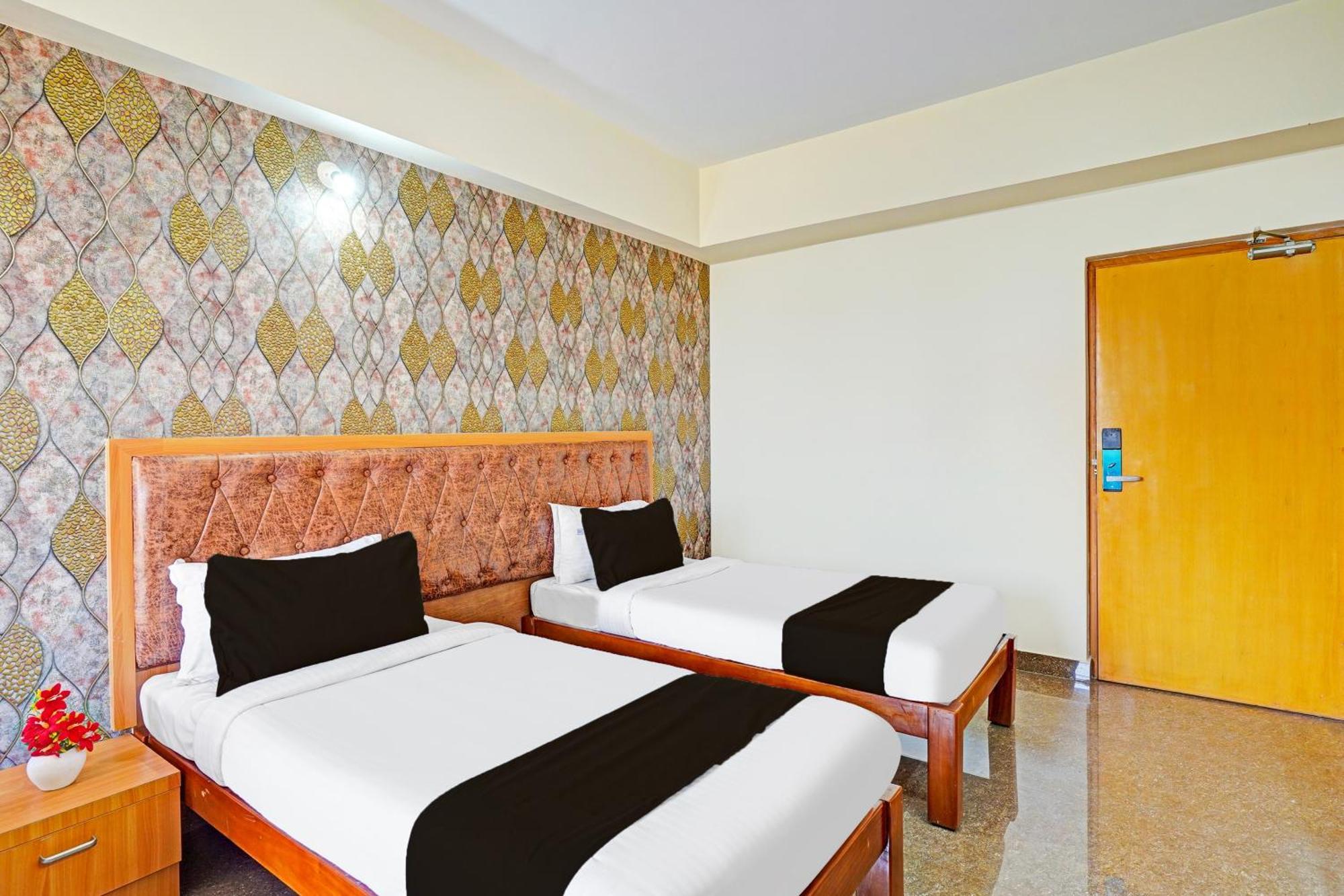 Super Townhouse Oak Electronic City Formerly Hotel Trubell Kammasandra Экстерьер фото